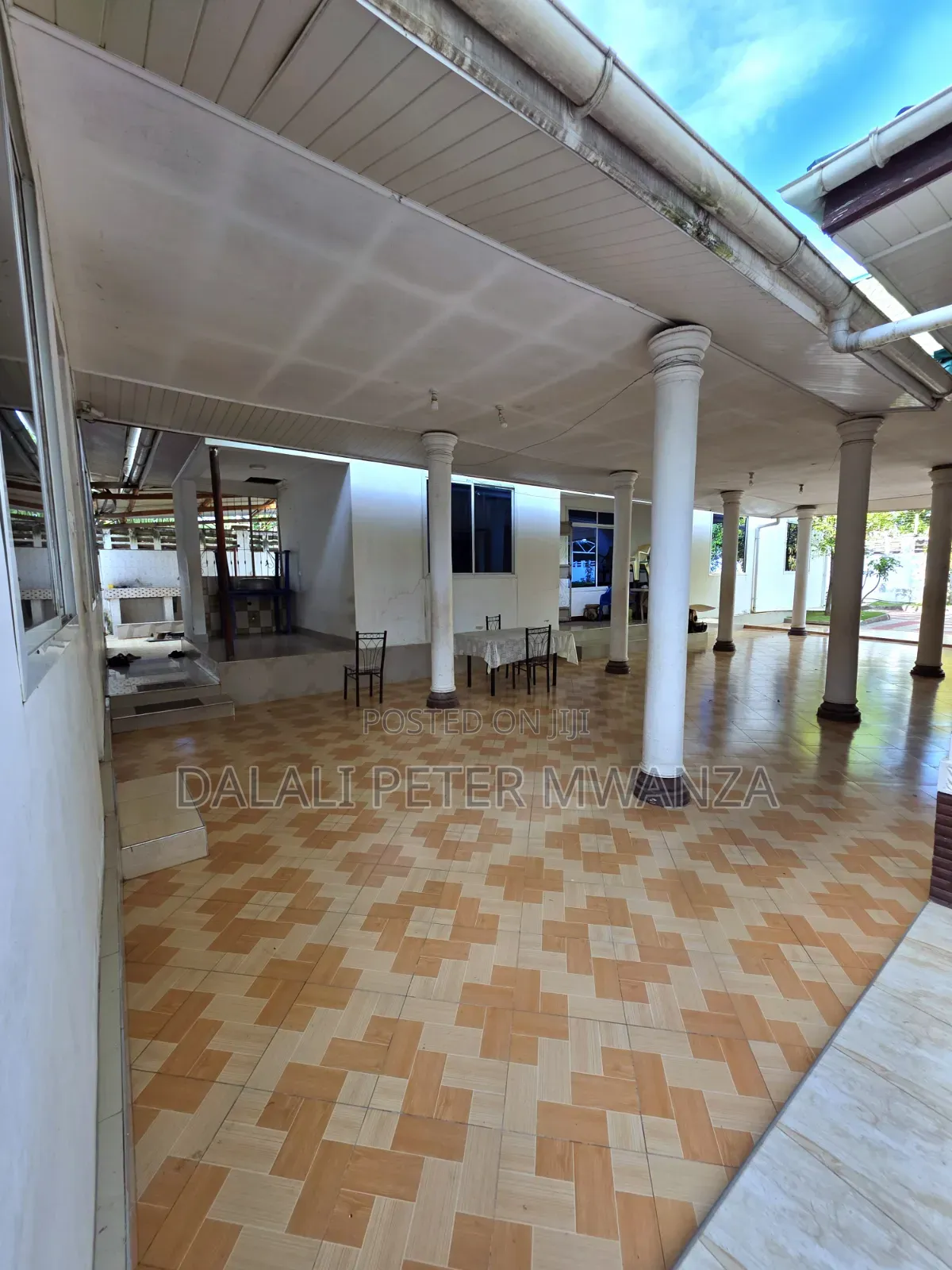 4bdrm Apartment in Rock City, Ilemela Ward for sale