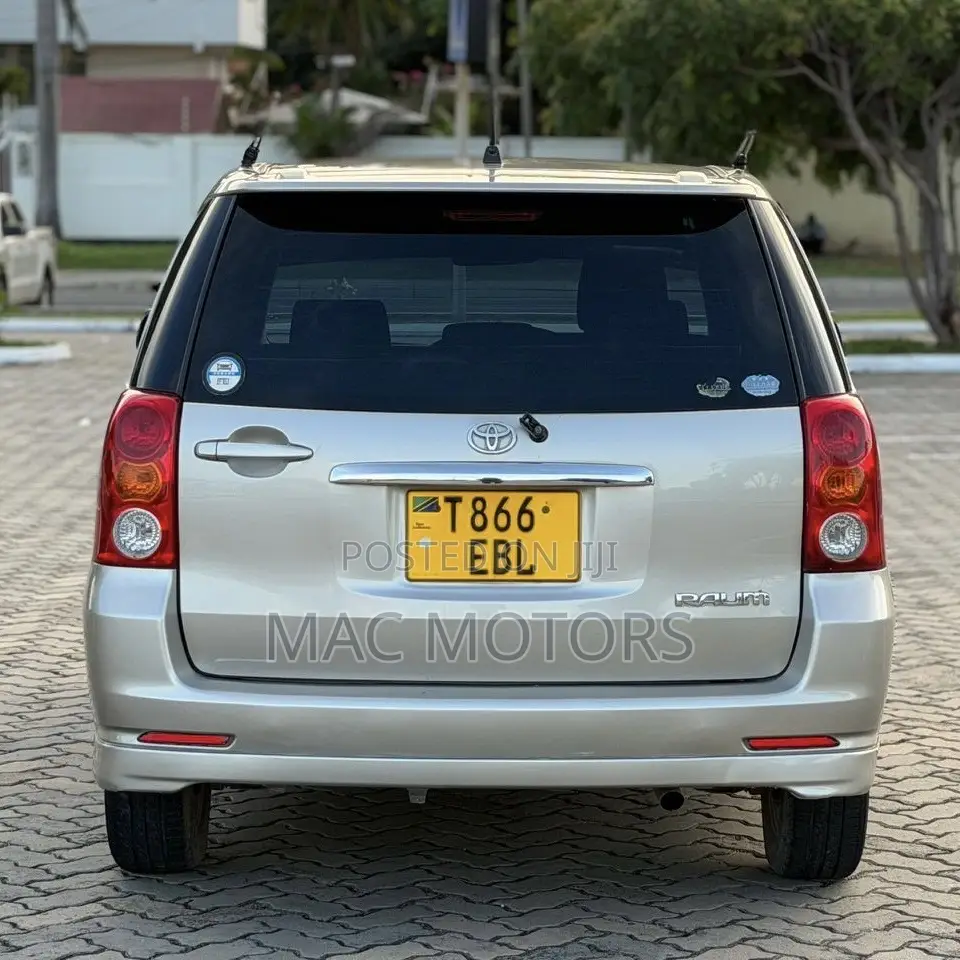 Toyota Raum 1.5 FWD 2005 Beige