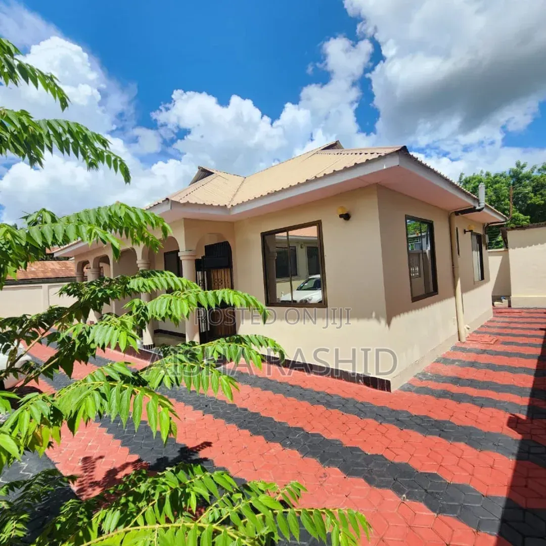 2bdrm Apartment in Kimara for rent