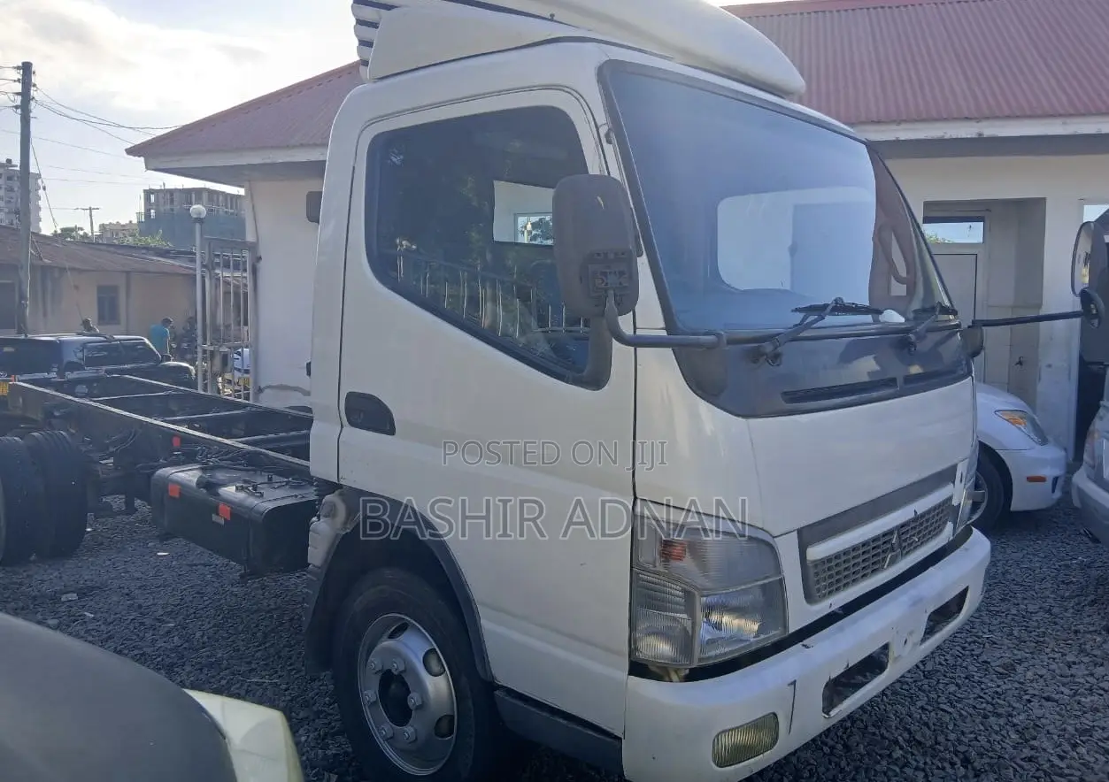 Mitsubishi Canter 3.5 Tonnes Unregistered(Mpya).