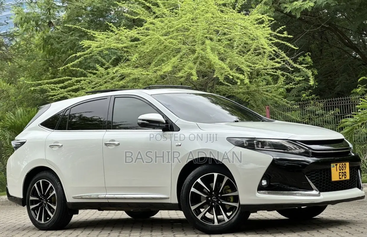 Toyota Harrier 2.0 2015 White