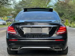 Mercedes-Benz E200 2016 Black