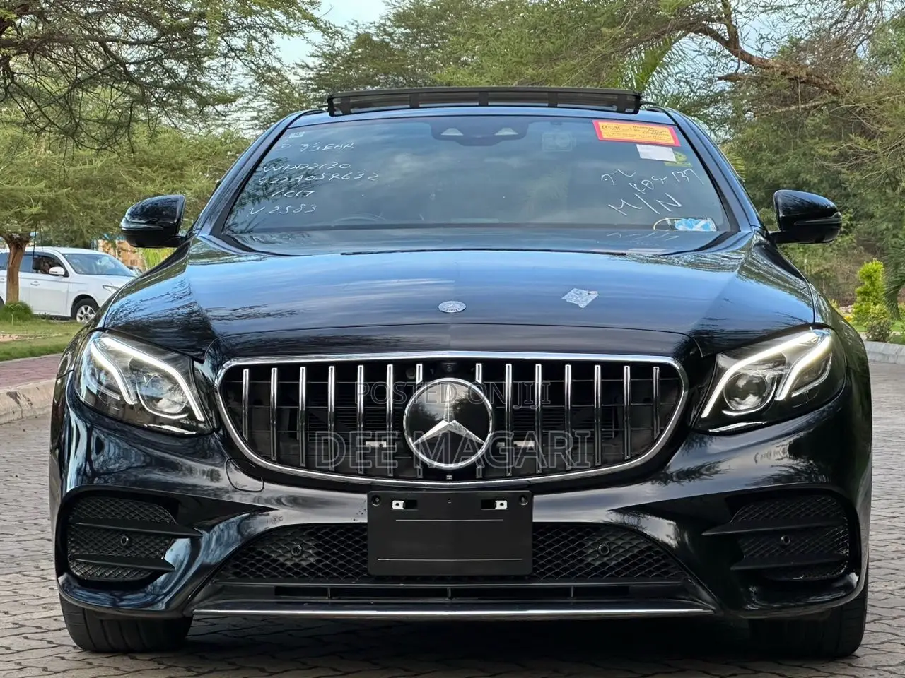 Mercedes-Benz E200 2016 Black