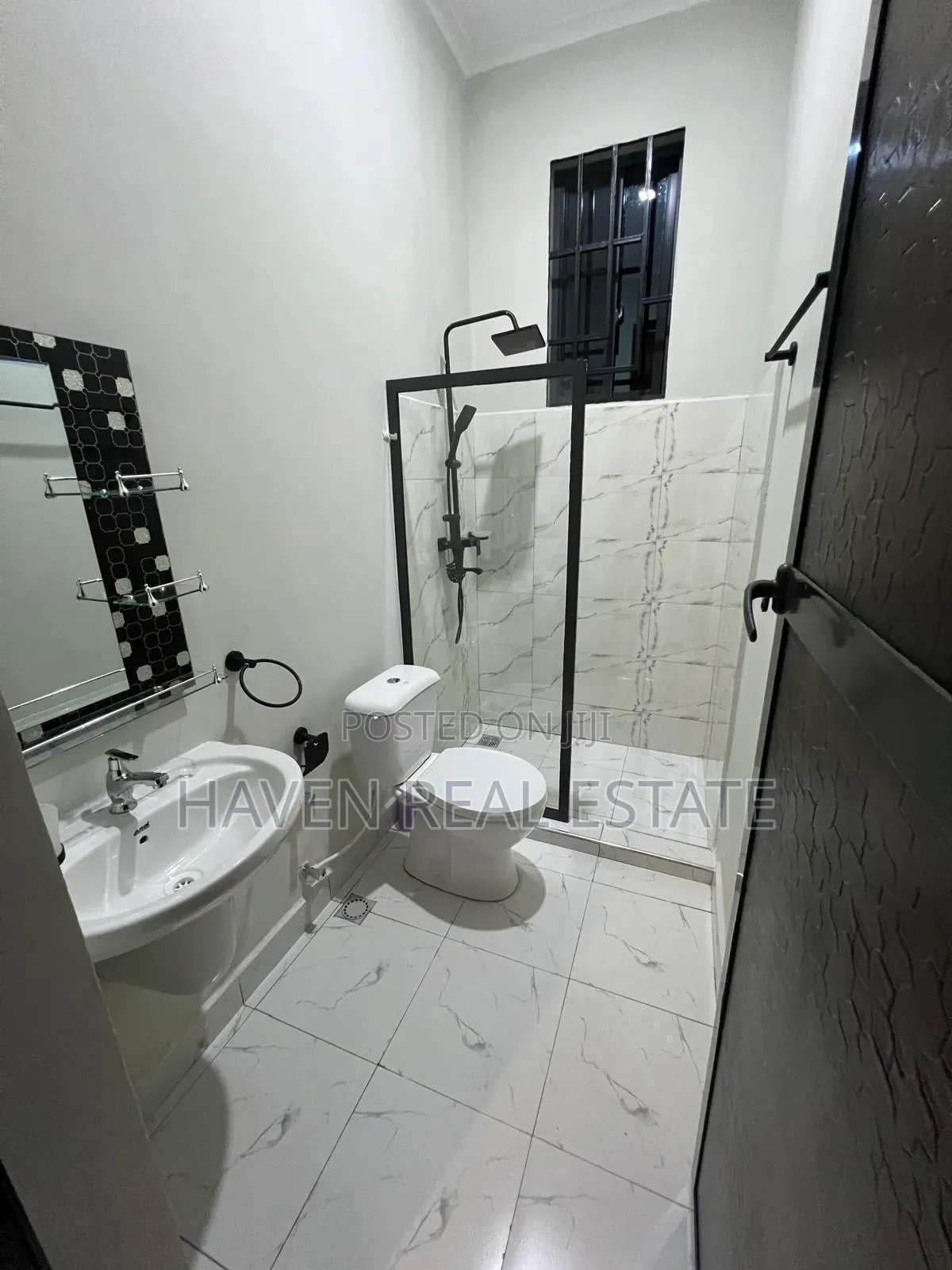 Furnished 2bdrm Apartment in Ada Estate for rent