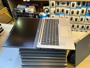 Laptop Dell Latitude 7300 16GB Intel Core i7 SSD 256GB