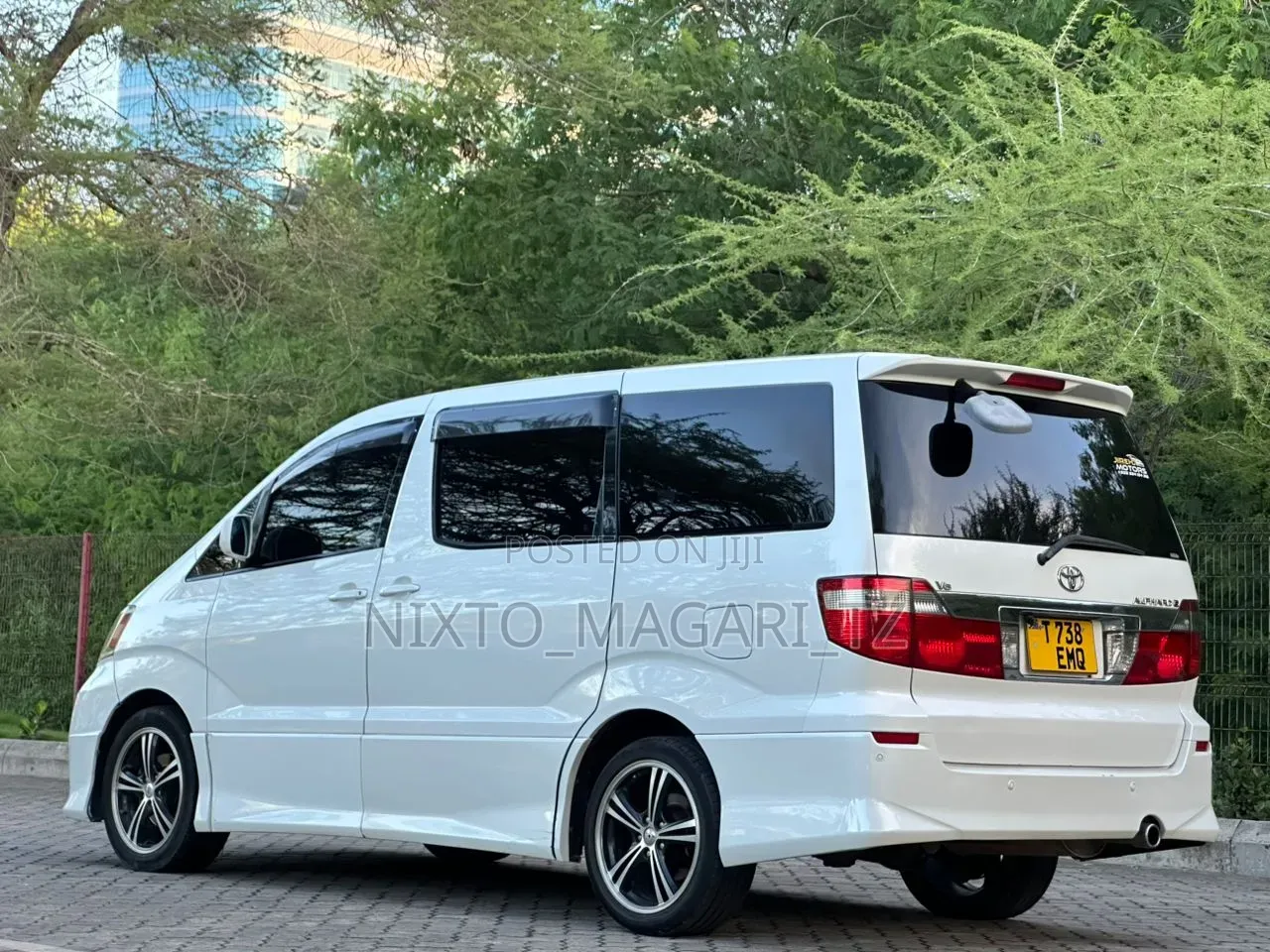 Toyota Alphard 2002 White