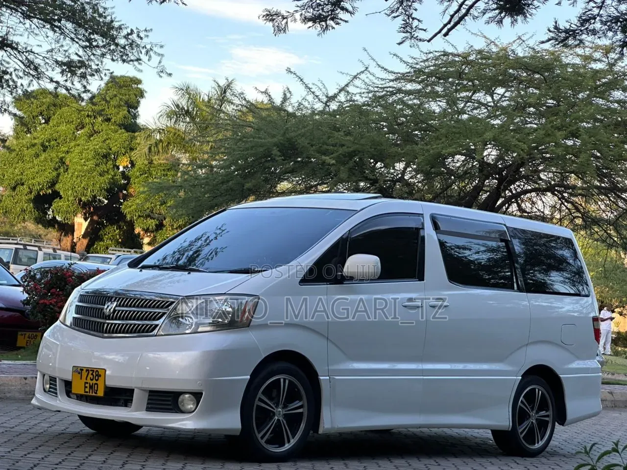 Toyota Alphard 2002 White