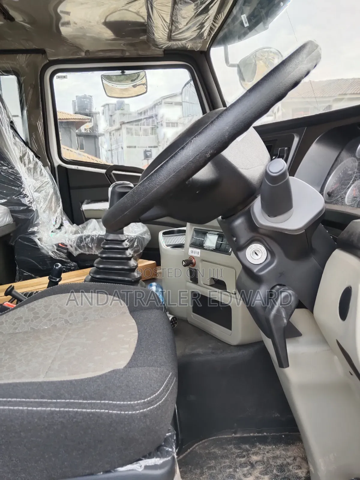 Howo Nx 371 Hp Tractor Head(6*4)
