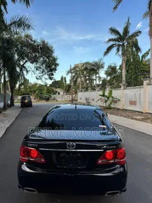 Toyota Crown 2009 Black