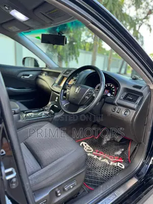 Toyota Crown 2009 Black