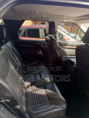 Land Rover Discovery 2018 Gray