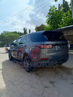 Land Rover Discovery 2018 Gray