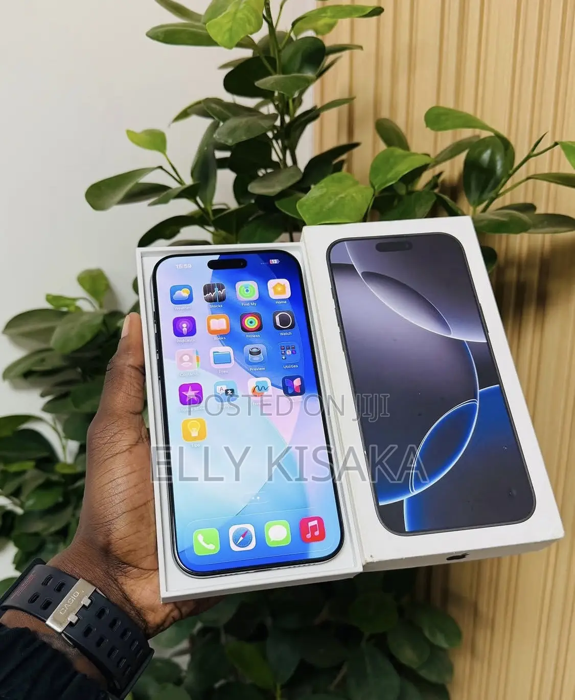 New Apple iPhone 16 Pro Max 256 GB Black