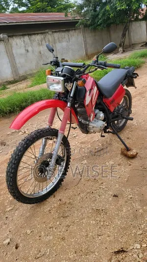 Honda CBX 2025 Red