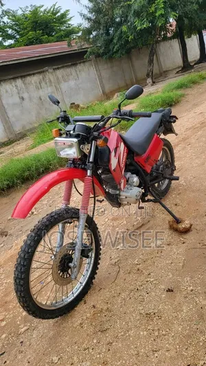 Honda CBX 2025 Red