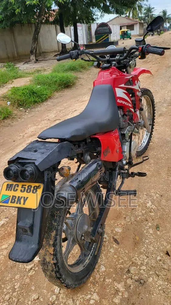 Honda CBX 2025 Red