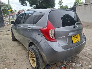 Nissan Note 2013 Gray