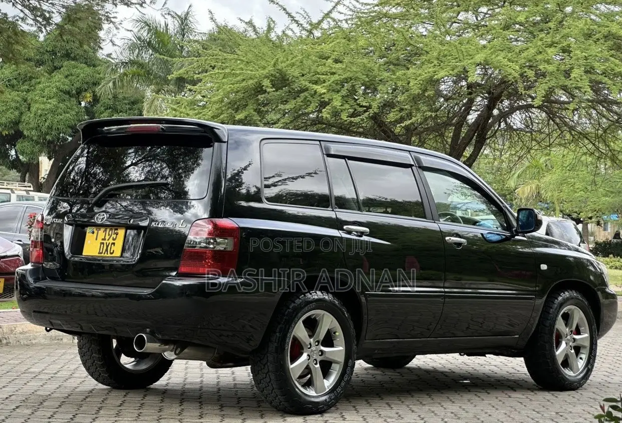 Toyota Kluger 2005 Black