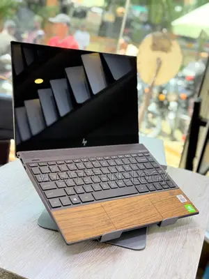 New Laptop HP Envy 13 8GB Intel Core i5 SSD 512GB