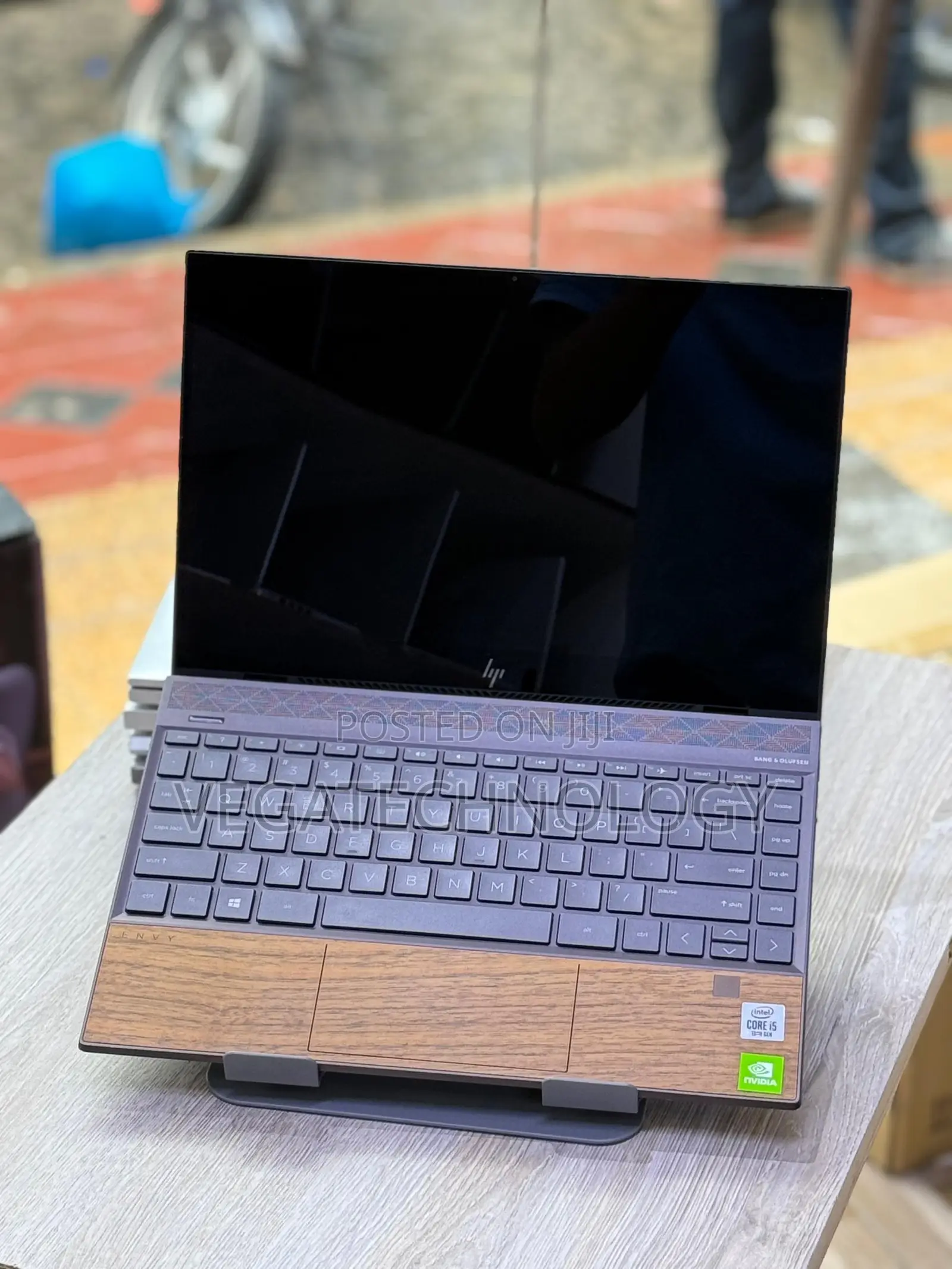 New Laptop HP Envy 13 8GB Intel Core i5 SSD 512GB