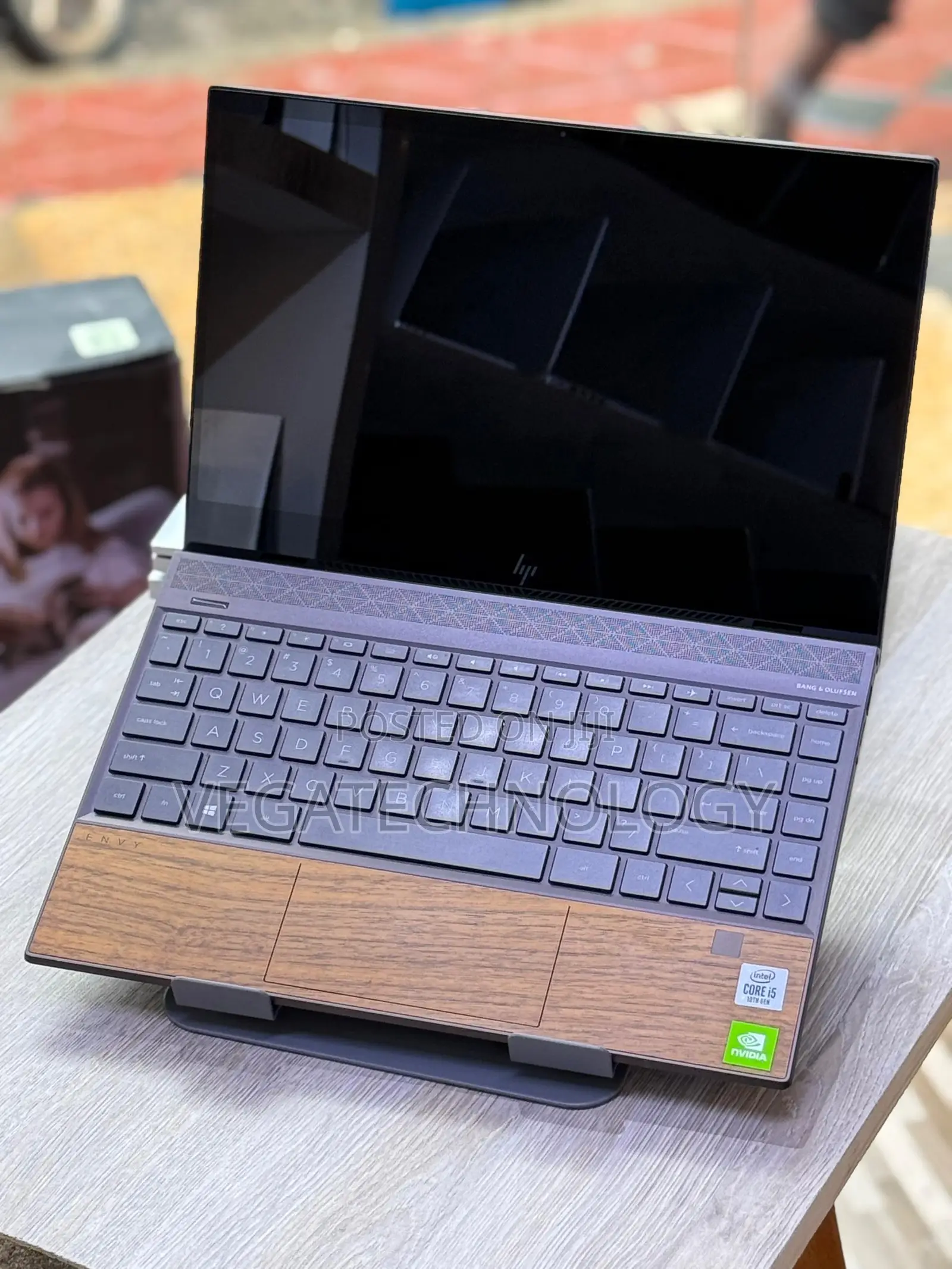 New Laptop HP Envy 13 8GB Intel Core i5 SSD 512GB