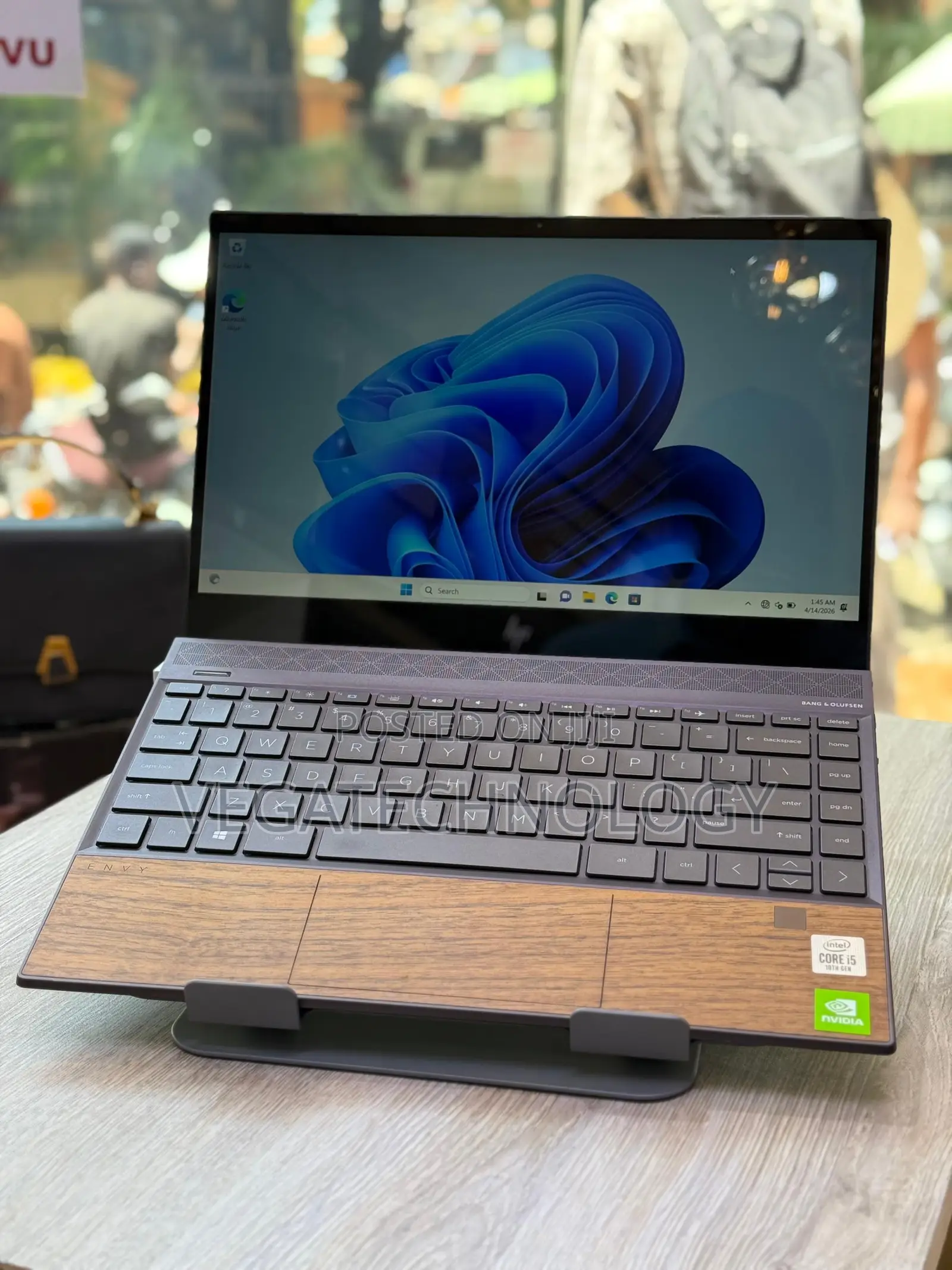 New Laptop HP Envy 13 8GB Intel Core i5 SSD 512GB
