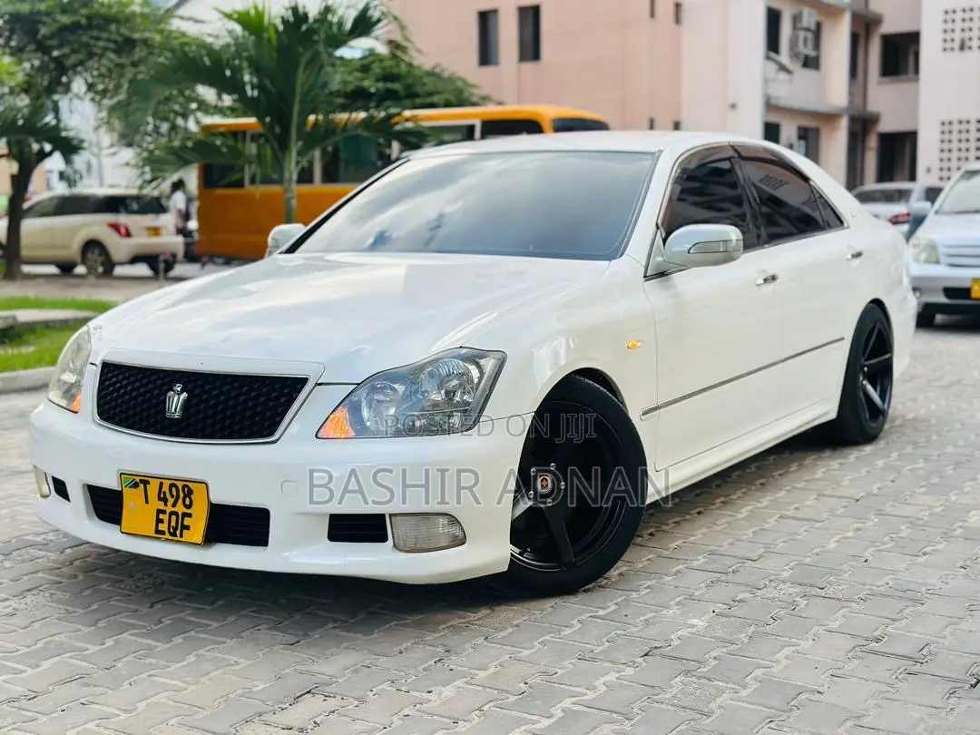 Toyota Crown 2005 Off white