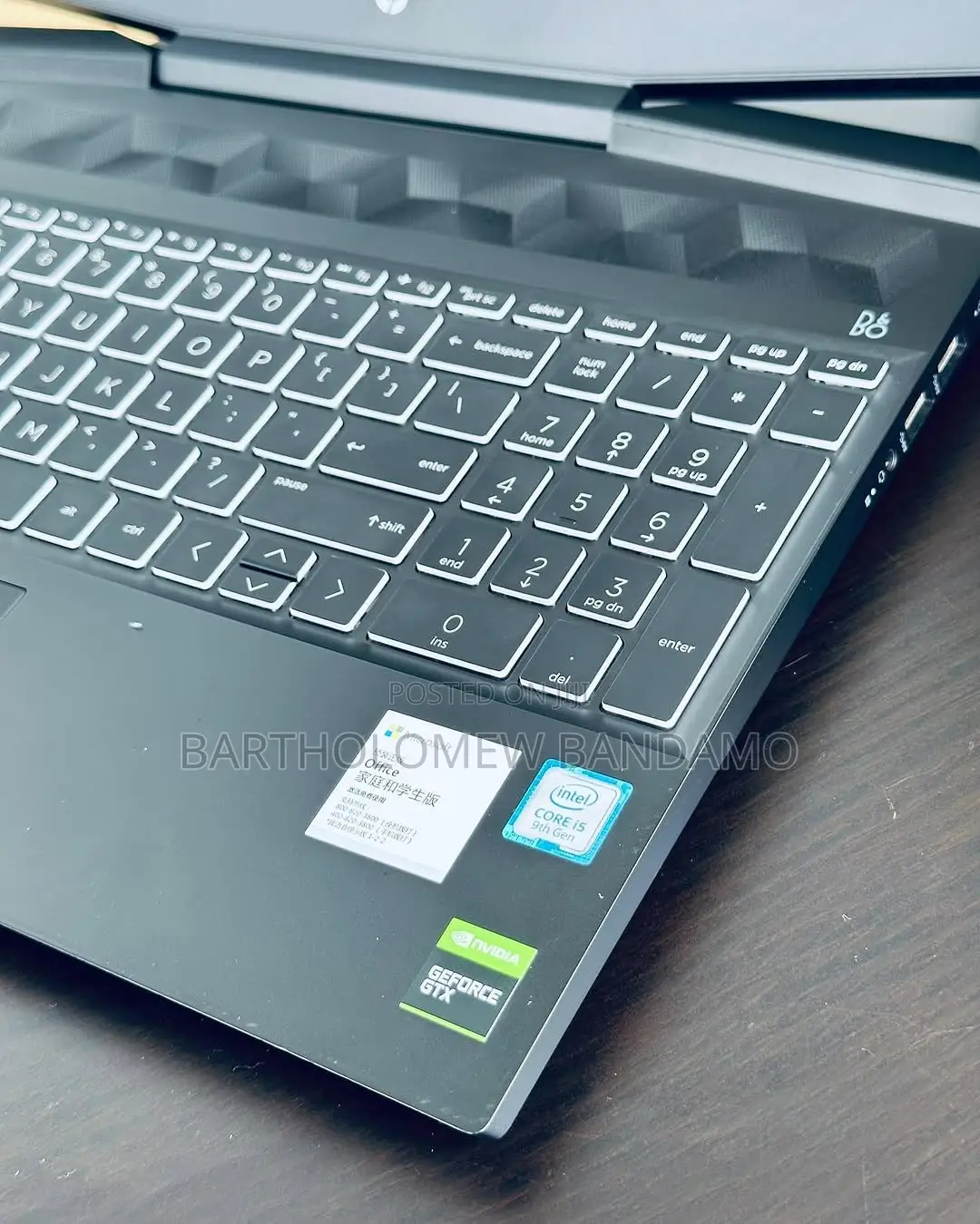 Laptop HP Pavilion 15-cs3063cl 16GB Intel Core i5 HDD+SSD 1T