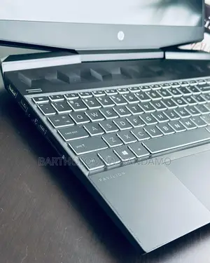 Laptop HP Pavilion 15-cs3063cl 16GB Intel Core i5 HDD+SSD 1T
