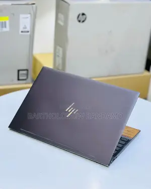 Laptop HP Envy 13 8GB Intel Core i5 SSD 1T