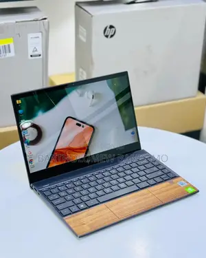Laptop HP Envy 13 8GB Intel Core i5 SSD 1T