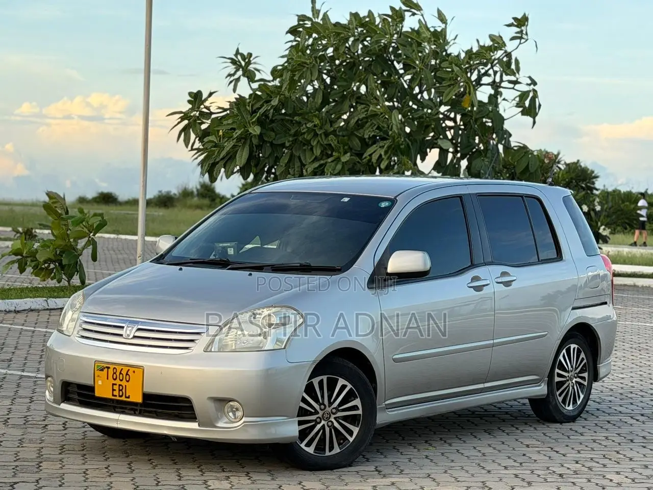 Toyota Raum 1.5 FWD 2005 Silver
