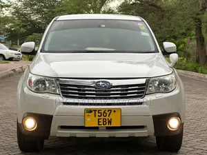 Subaru Forester 2010 White