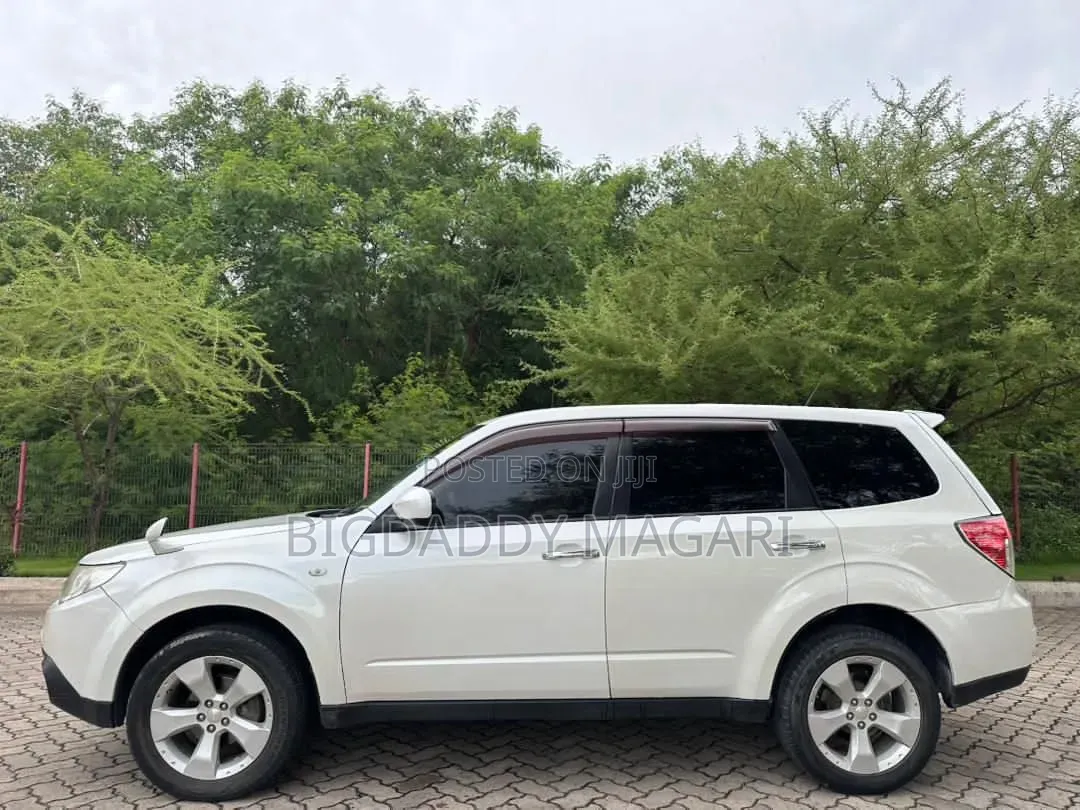 Subaru Forester 2010 White