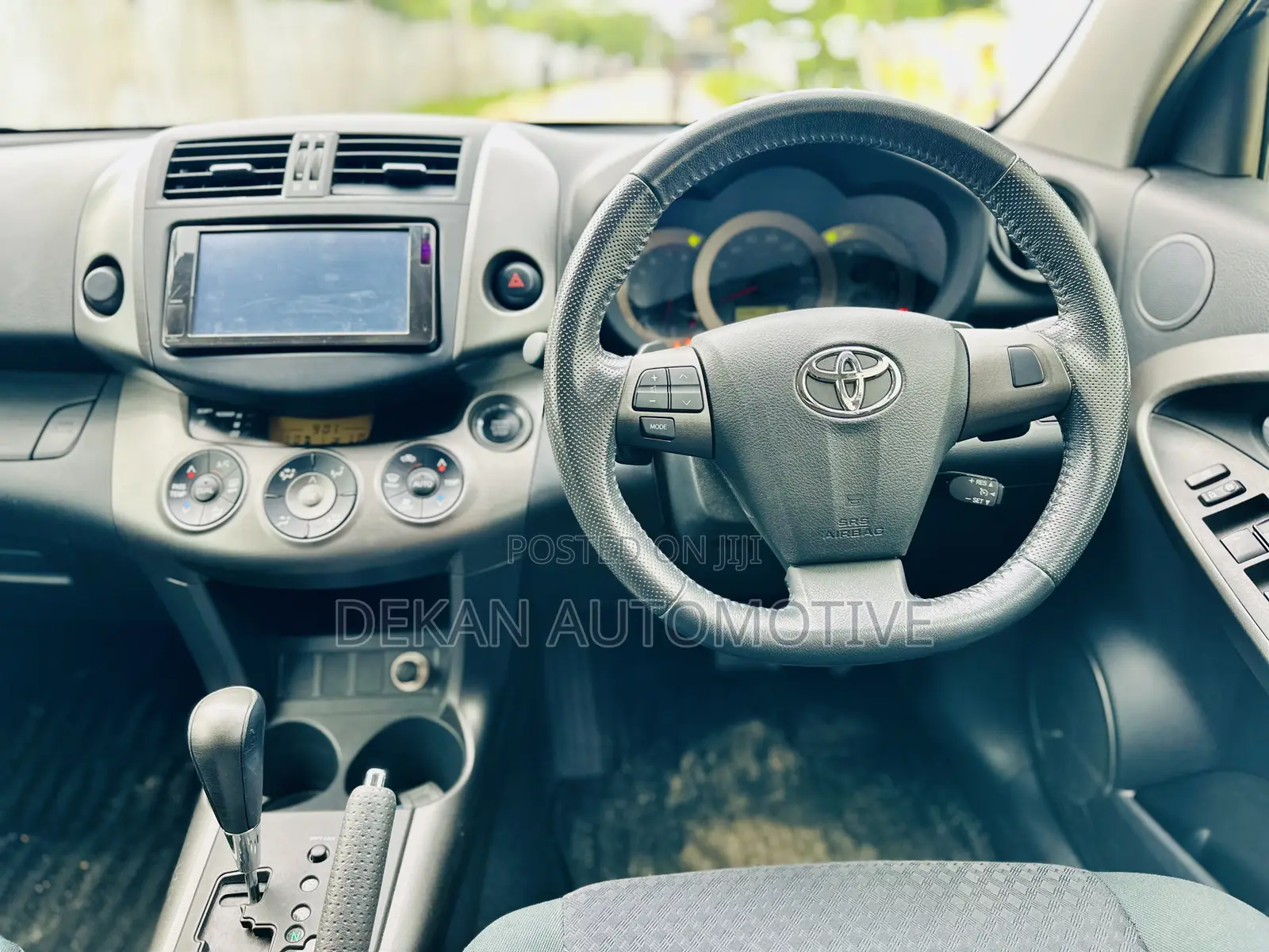 Toyota Vanguard 2012 Gray
