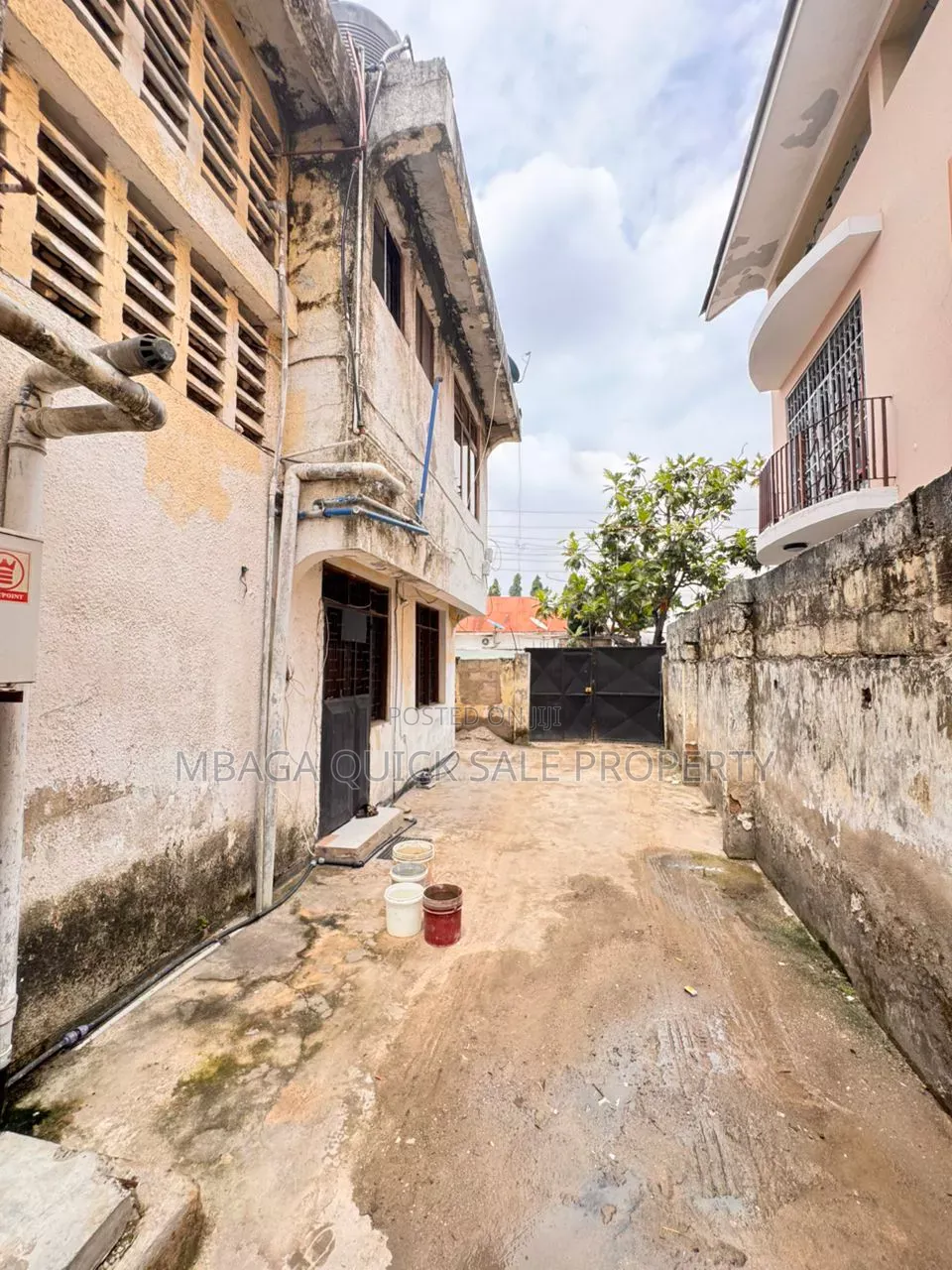 4bdrm House in Mikocheni for sale