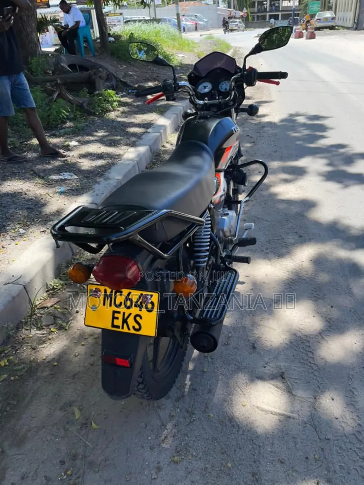 TVS HLX 125 2024 Black