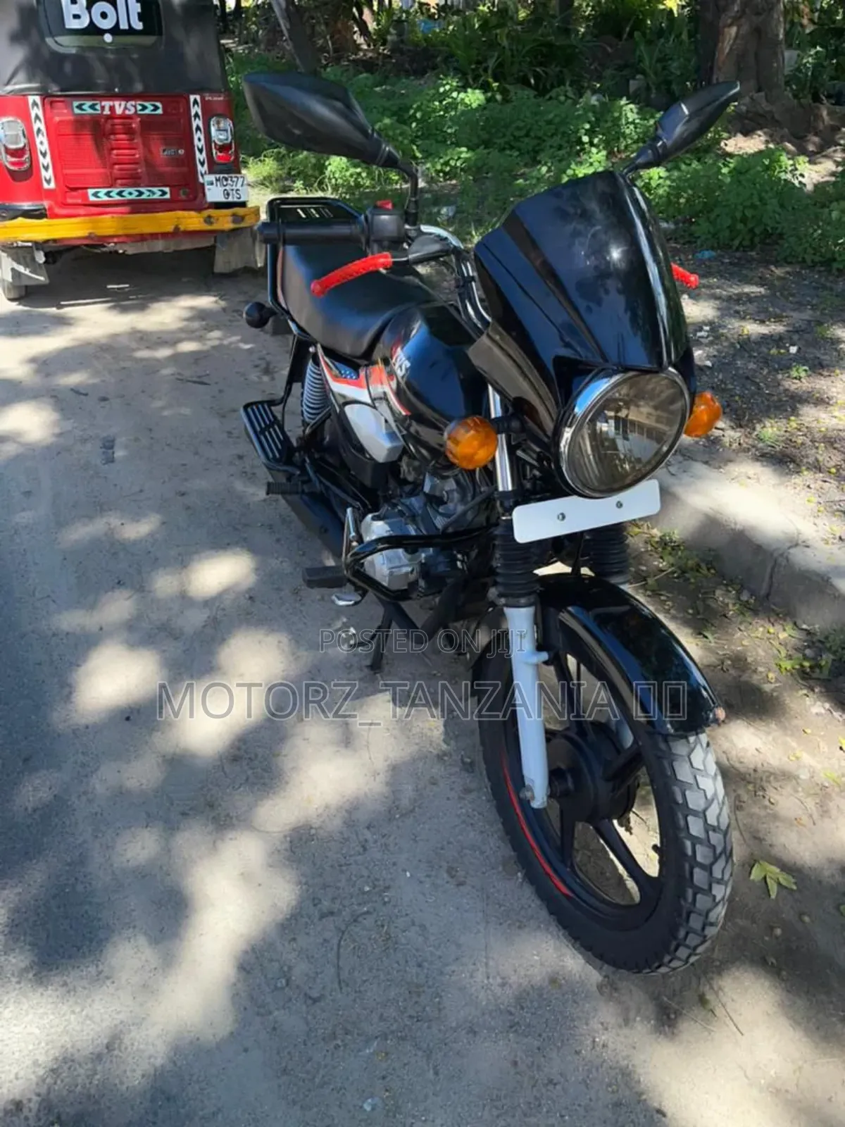 TVS HLX 125 2024 Black
