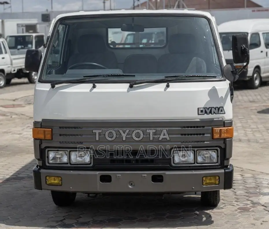 Toyota Dyna 1.5 Tonnes Unregistered(Mpya).