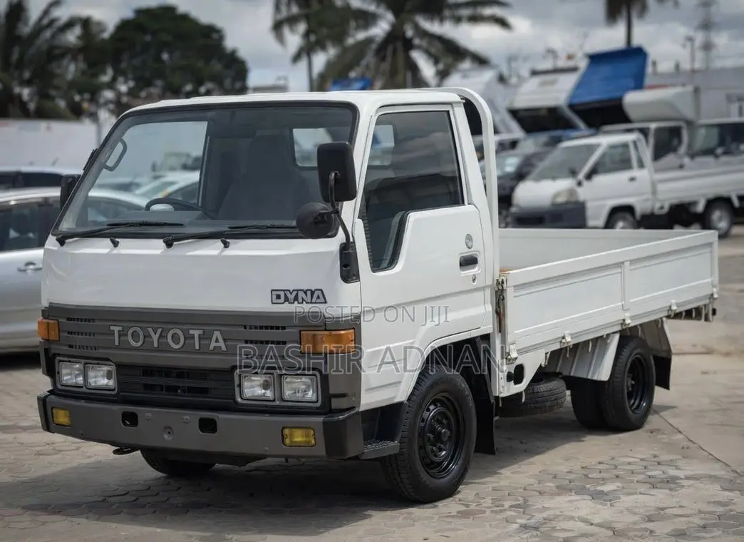 Toyota Dyna 1.5 Tonnes Unregistered(Mpya).