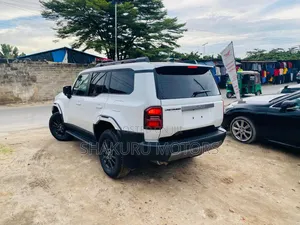 New Toyota Land Cruiser Prado 2025 White