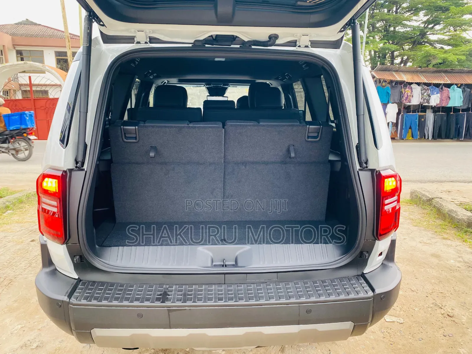 New Toyota Land Cruiser Prado 2025 White