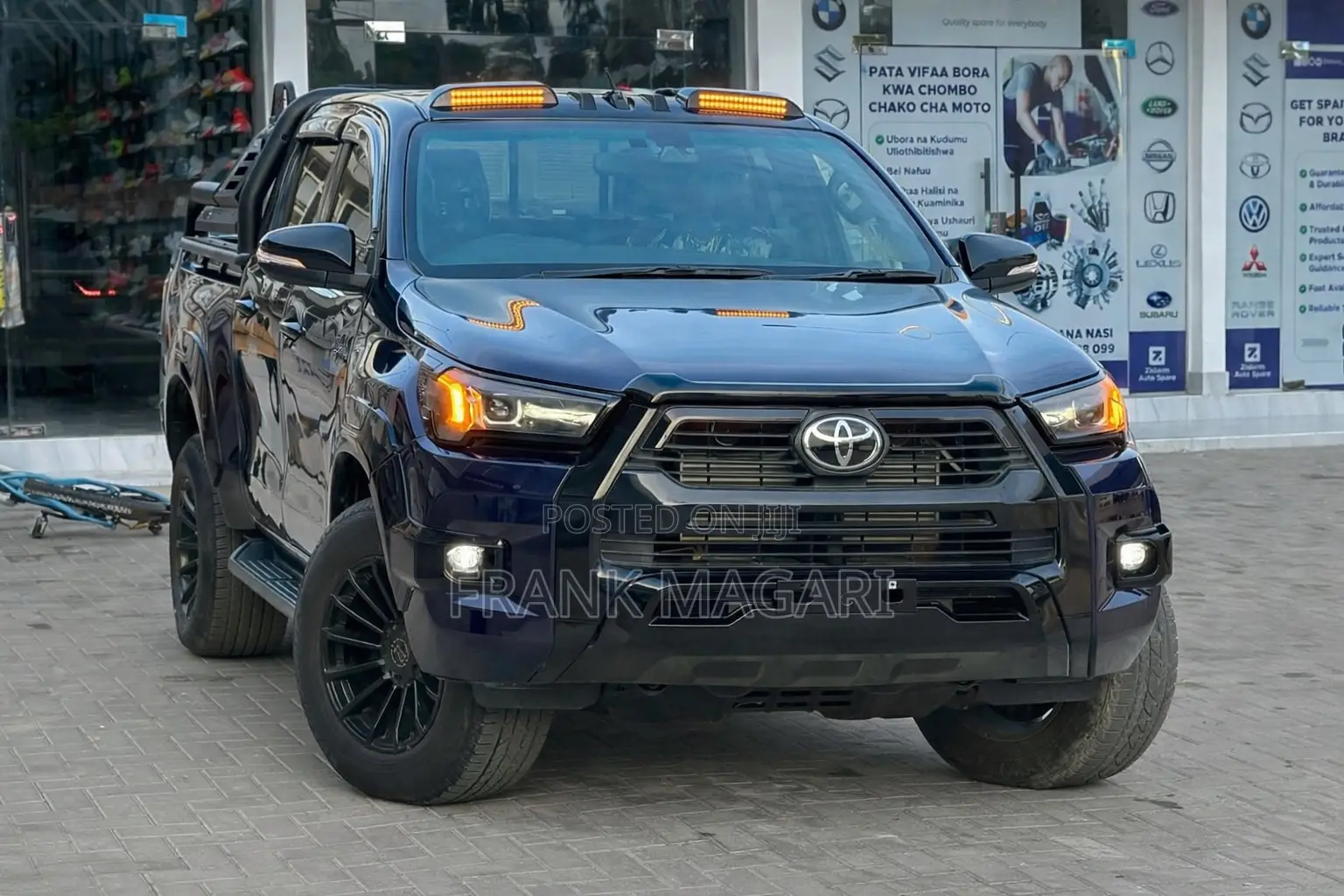 Toyota Hilux 2021 Blue