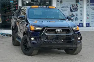Toyota Hilux 2021 Blue