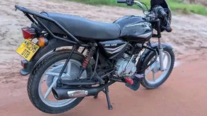 New Bajaj Boxer 125 2025 Black