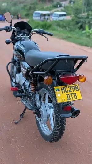 New Bajaj Boxer 125 2025 Black