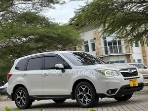 Subaru Forester 2013 Pearl