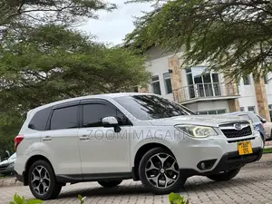Subaru Forester 2013 Pearl