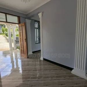 7bdrm House in Arusha for sale