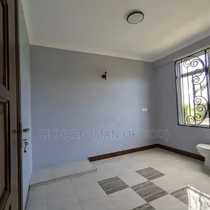 7bdrm House in Arusha for sale